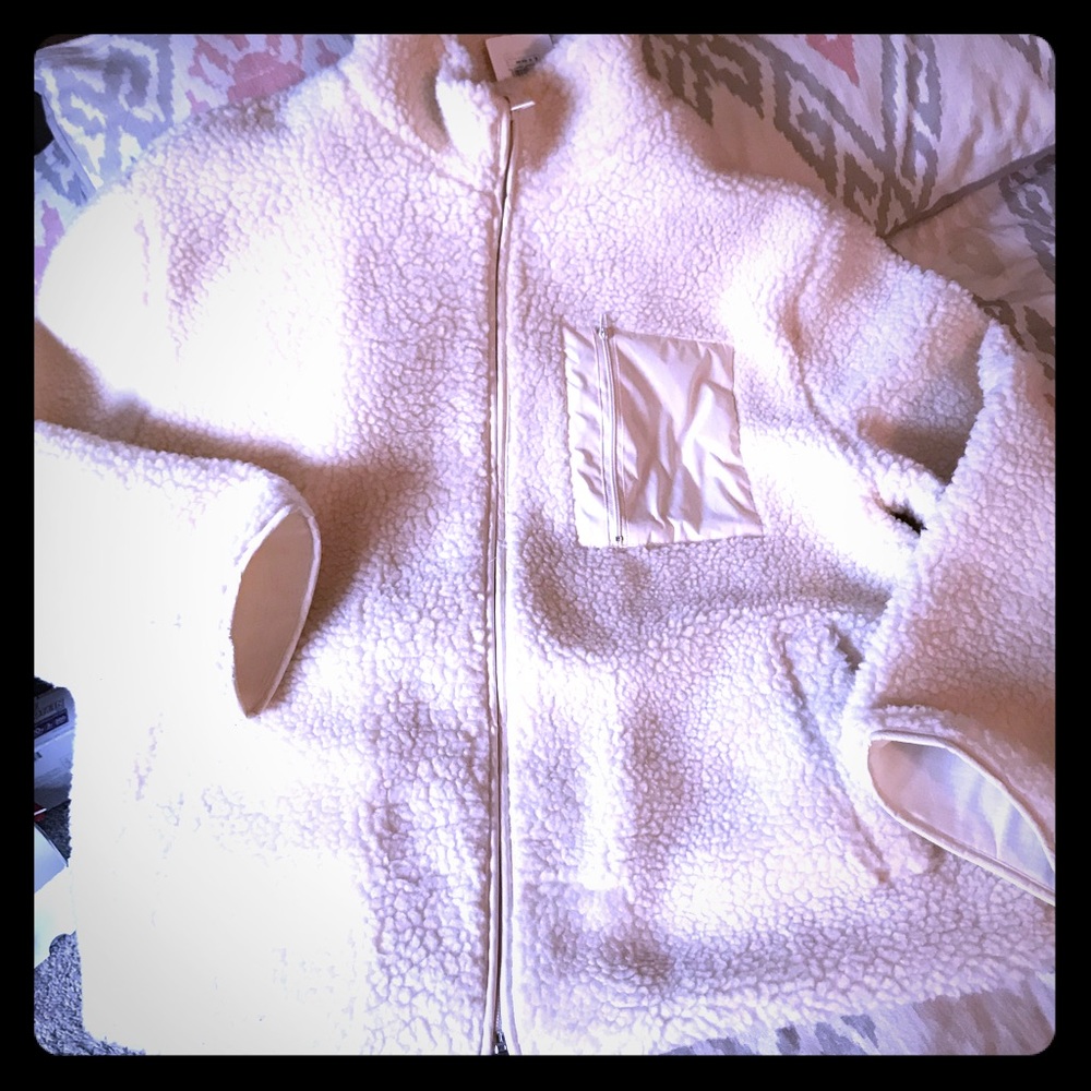 American threads Sherpa Teddy coat NEW🌟
